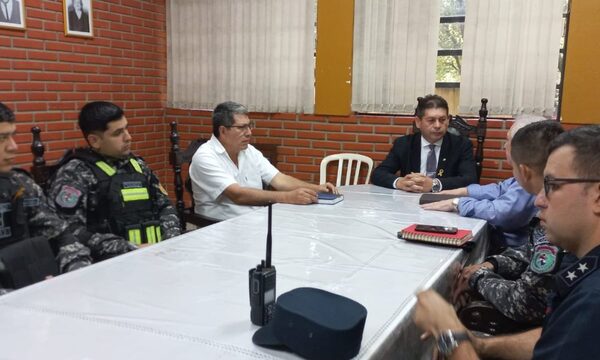 Gobernador pretende seguridad en escuelas de Alto Paraná desde el primer día de clases – Diario TNPRESS