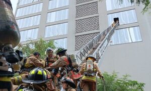 Bomberos de CDE intentan ocultar irregularidades tras el incendio de varios días en edificio Flytec – Diario TNPRESS