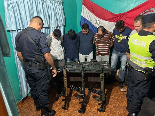 Aprehenden a seis personas que transportaban un «arsenal» en Yguazú | 1000 Noticias