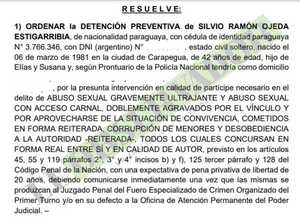 Dictan orden de detención para hombre que abusó de menor durante 7 años