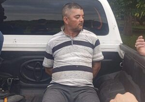 Detienen a hombre y encuentran plan de mega robo a cambistas