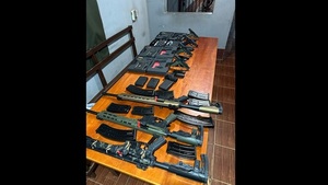 Detienen a 6 personas e incautan un arsenal - Noticias Paraguay