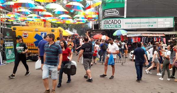 La Nación / Ciudad del Este, la “Miami de Sudamérica”, seduce al comercio de frontera