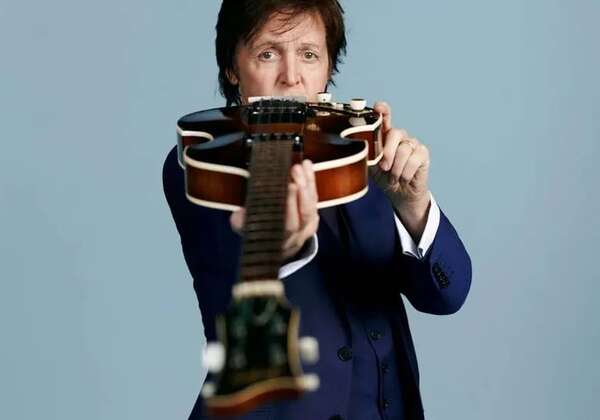 Paul McCartney recupera una guitarra que le robaron hace más de cincuenta años - Música - ABC Color