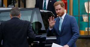 La Nación / Príncipe Enrique cree que enfermedad del rey Carlos III acercará más a la familia