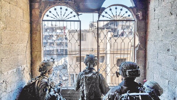 Israel lanza operativo en hospital en busca de rehenes
