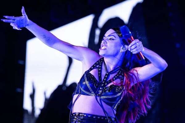 Milei fustiga a popular cantante Lali Espósito y genera ola de repudio - Mundo - ABC Color