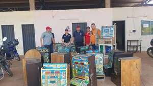 Operativo verifica 50 máquinas tragamonedas irregulares en Luque - Nacionales - ABC Color