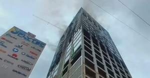  Comuna clausura edificio afectado por incendio en Ciudad del Este