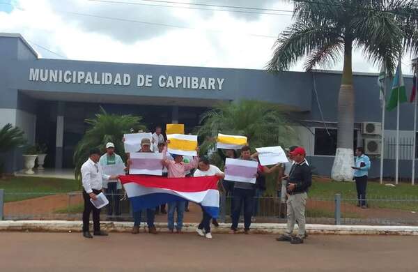 Capiibary: concejales reclaman pago de dietas de 10 meses - Nacionales - ABC Color