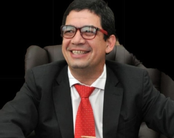 Fiscales ratifican pedido para desestimar denuncia contra Velázquez por supuesto intento de soborno