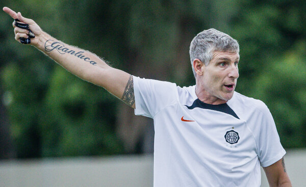 Versus / La historia del primer clásico de los técnicos argentinos de Olimpia