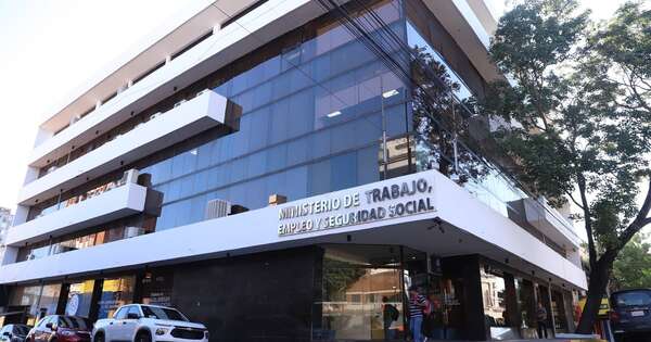 La Nación / Empleadores deben presentar planillas laborales en MT