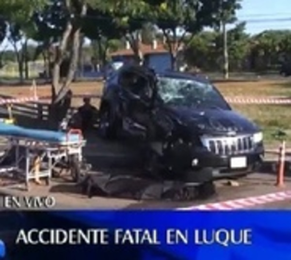 Murió un motociclista en terrible accidente en Luque - Paraguay.com