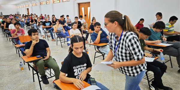 BECAS DEL GOBIERNO: MÁS DE 4.600 JÓVENES PASAN A FASE DE EVALUACIÓN SOCIOECONÓMICA - Itapúa Noticias