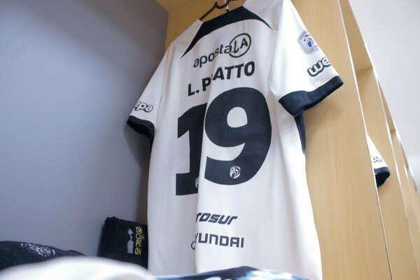 Versus / ¡Así saldrá Olimpia para jugar el superclásico ante Cerro!