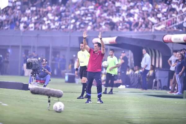 Bernay dice que “no es una mala racha” y que van a ser campeones   - Superclásico - ABC Color