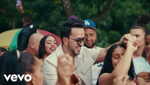 Luis Fonsi Estrena «La Romana» VideoClip | OnLivePy