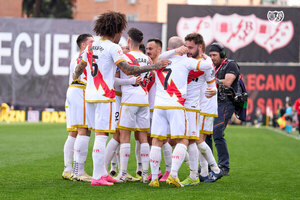 Versus / El Rayo Vallecano frena al líder Real Madrid