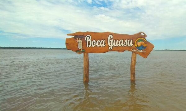 Buscan a adolescentes arrastrados por el agua en playa de Ñeembucú