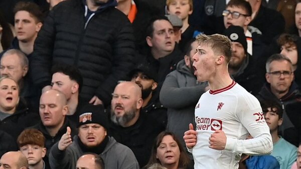Ajustado pero valioso triunfo del Manchester United