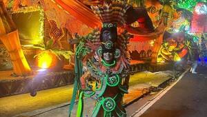 ¡Nora Ruotti lo hizo de nuevo, bailando un año más en el carnaval de Río!