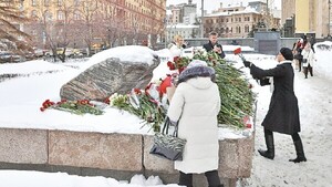 “Solidaridad silenciosa” en Moscú en homenaje a Navalni