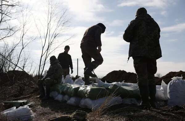 Ejército de Rusia toma la planta metalúrgica del bastión estratégico ucraniano de - Mundo - ABC Color