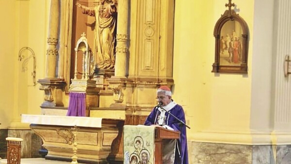 Cardenal pide cuidar institucionalidad democrática y teme por pérdida de ética