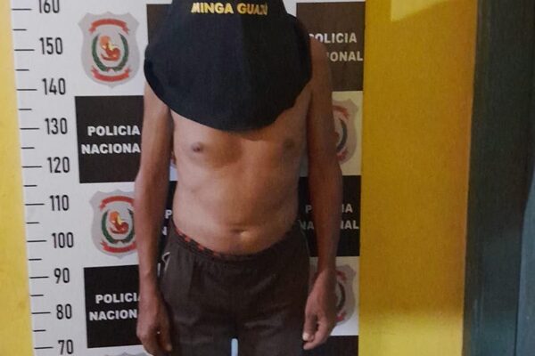 Violento hombre amenazó con cuchillo a sus hijos