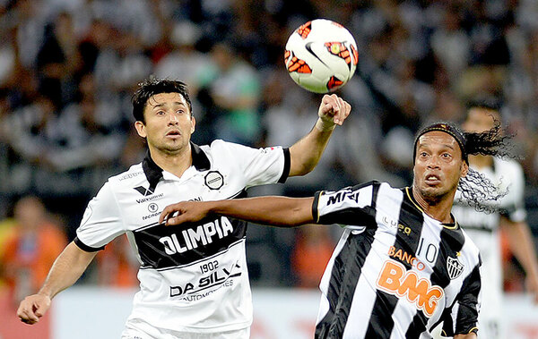 Versus / Bicampeón con Olimpia y finalista de la Libertadores 2013, ahora va por el ascenso a Primera