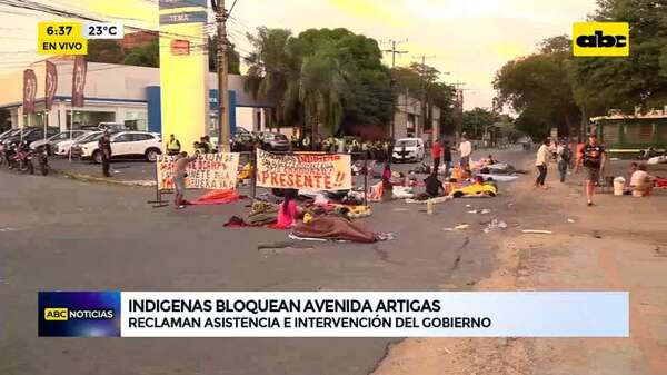 Video: Indígenas bloquean Avda. Artigas - ABC Noticias - ABC Color