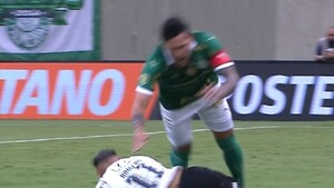 Con lágrimas en los ojos, Gustavo Gómez deja el clásico paulista