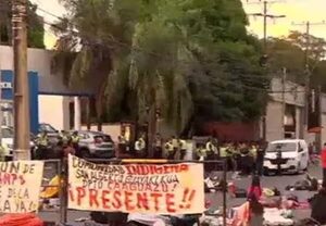 MANIFESTACIÓN EN ASUNCIÓN