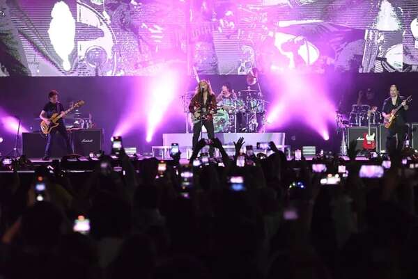 Pura vibra en el concierto de Maná - Sociales - ABC Color