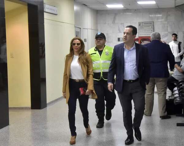 Fiscala pidió blanqueo de Friedmann y esposa por “pruebas insuficientes” - Nacionales - ABC Color