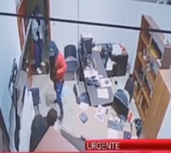 CDE: Roban caja fuerte de un supermercado - Paraguay.com