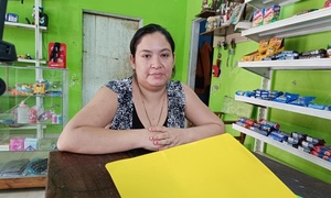 Roban motocicleta de una despensera frente a una escuela, en barrio Capitán Roa