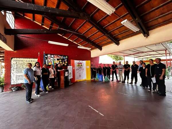 Eliminan criaderos del aedes aegypti en instituciones educativas de Ayolas - Nacionales - ABC Color