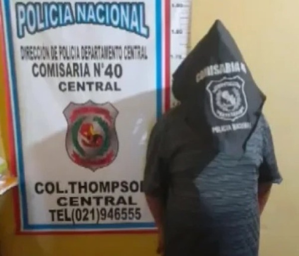 AMENAZÓ A SU HIJA CON UNA PISTOLA PORQUE LE MOLESTABA LA PRESENCIA DE SU YERNO