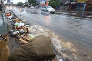 Pobladores de la calle Sucre se quejan de vecina