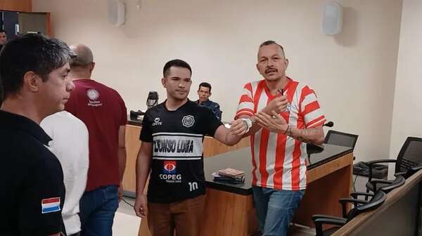 AUDIO: Tribunal confirma condena de Mbururú en caso de coacción grave - Periodísticamente - ABC Color