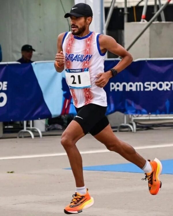 Derlys Ayala estuvo cerca de la marca mímima para Paris en maratón de Sevilla