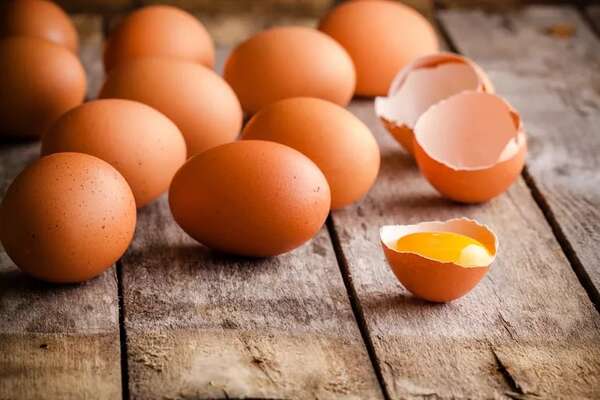 El precio de los huevos están más caros y continuarán subiendo, advierte - Economía - ABC Color