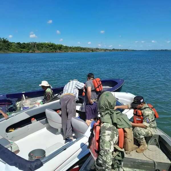 Dos personas se encuentran desaparecidas en aguas del río Paraná - Policiales - ABC Color