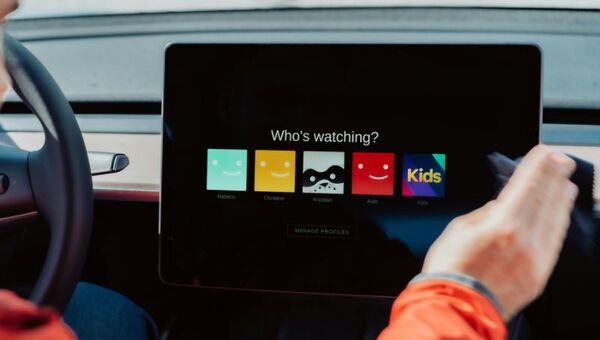 Ticket para anunciar: Expedia se convierte en socio publicitario global de Netflix