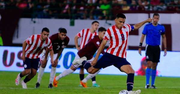 La Nación / Diego debe elegir la Copa o los JJ. OO.