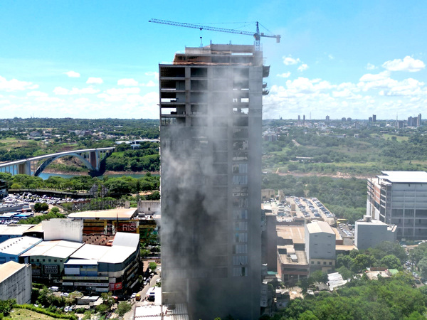 El perito judicial contratado por Flytec descarta colapso de edificio incendiado - La Clave