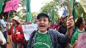 Campesinos se movilizan este martes en Asunción por el abandono al pequeño productor