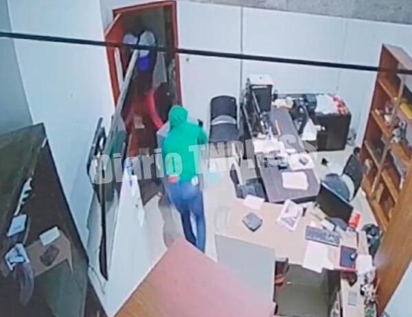 Maleantes irrumpen y toman de rehén a guardia durante asalto en supermercado Pastas del Este – Diario TNPRESS